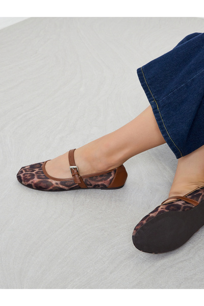 Styli Animal Print Buckle Detail Shoes
