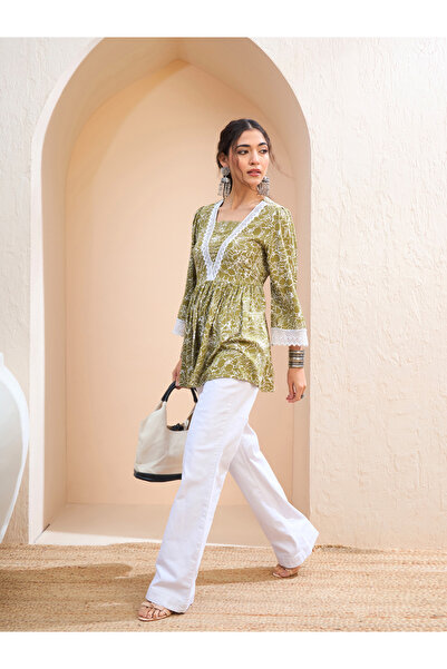 Sassafras By Styli Green Floral V Neck Peplum Kurti