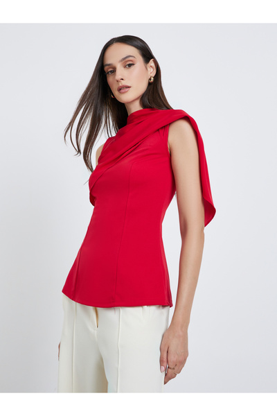 Styli Solid Sleeveless Draped Detail Top