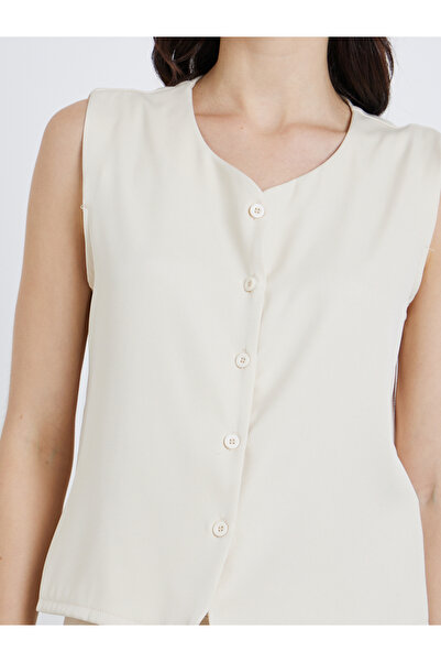 Take Two By Styli Solid Sleeveless Buttoned Top and Pant Co-Ords