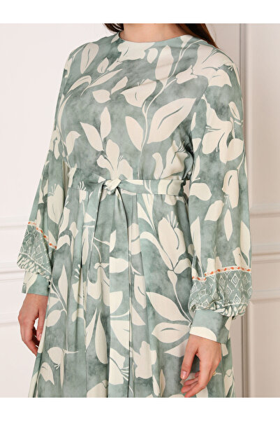 Alia By Styli Plus Green Maxi Dress with All Over Print