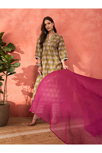 Sassafras By Styli Green Floral Cambric Kurta with Pencil Pants and Dupatta Set
