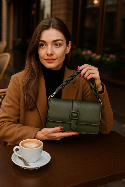 ESTUTE Lüks Örgü Kısa Sap Detaylı 2 Gözlü Çapraz Omuz Çantası