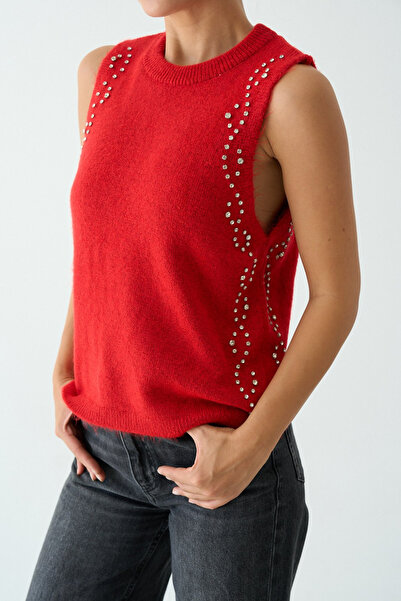 LOOSH Kadın Kırmızı Bisiklet Yaka Taş İşleme Detaylı Süveter