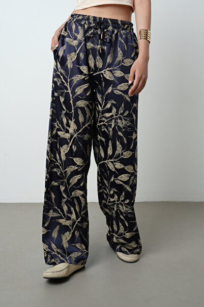 Orfeo Negro Women's Navy Blue - Cream Color Patterned Wide Leg Elastic Waist Trousers