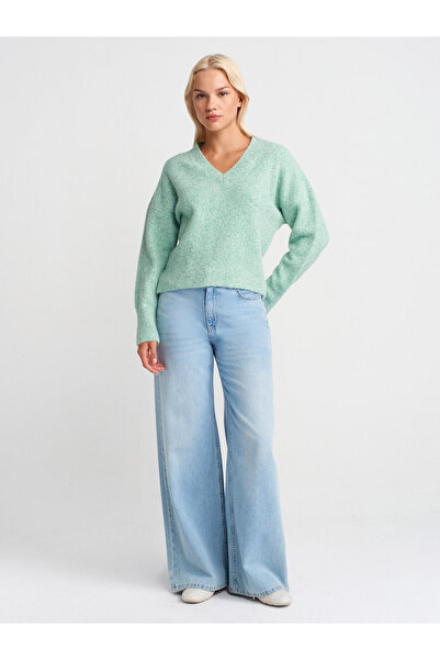 Dilvin 10645 Πλεκτό πουλόβερ με μαλακή υφή με λαιμόκοψη σε σχήμα V-Μέντα