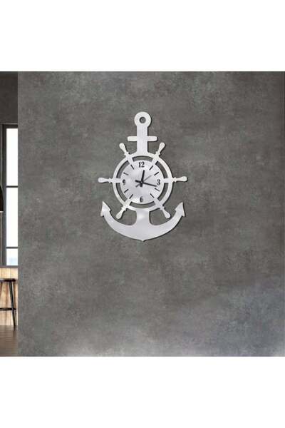 Marktna Distinctive wall clock made of shiny silver acrylic