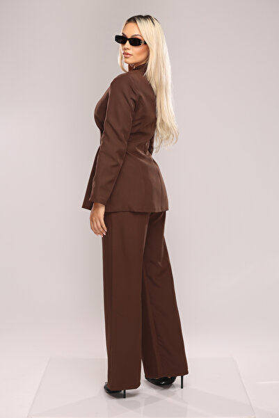 Pretty Elegant office suit for women