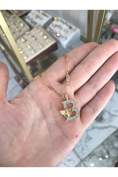 the ASEL İNCİ Çelik Arı Detaylı Taşlı Harf Kolye (B Harfi)
