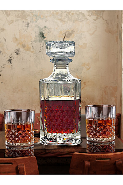 MADAME LUDA Chivas Regal Extra-7 Piece Whiskey Set-Gift Set for 6 People. (Wine Carrier+6 Whiskey Glasses)