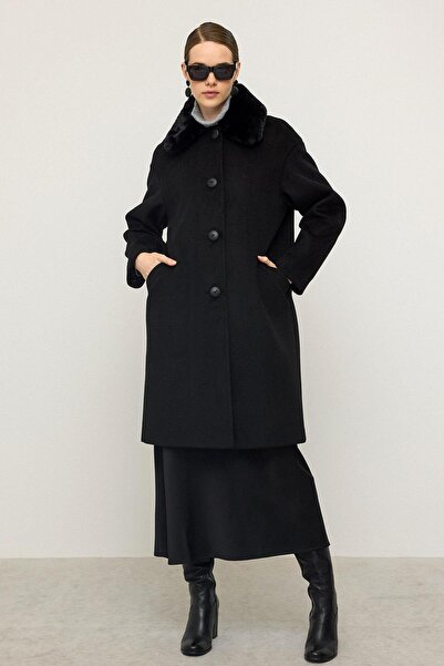 Olcay Detachable Fur Low Sleeve Plus Size Coat Black 3089