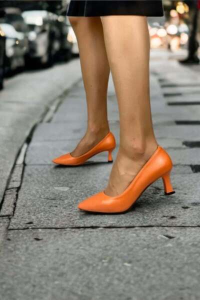 Les Passent Дамски оранжеви обувки с тънък ток 6 см