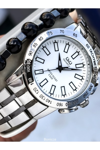 Q&Q Men's Wristwatch, Silver Steel Band, 5 Atm Water Resistant, with Bracelet Gift