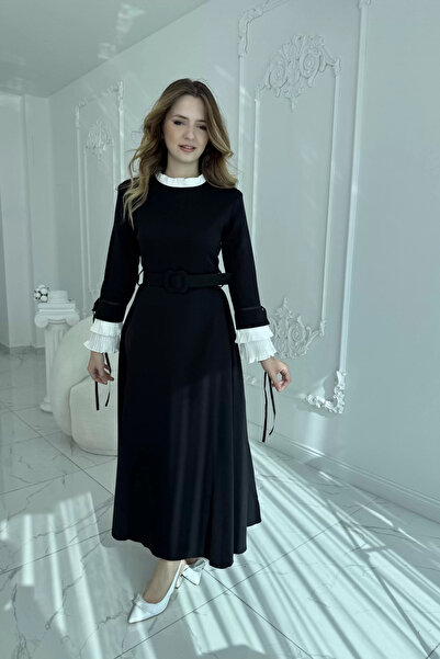 HELİS BUTİK Rochie neagră cu curea și detaliu cu mâneci plisate