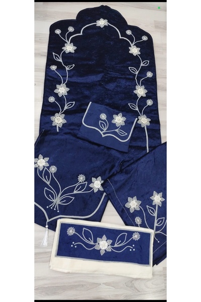 NUMİSTORE Lacivert kumaş üzerine dikilmiş iğne oyası seccade takımı