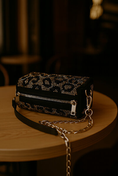 ESTUTE Lüks Taş Detaylı Zincir Askılı Gece Çantası