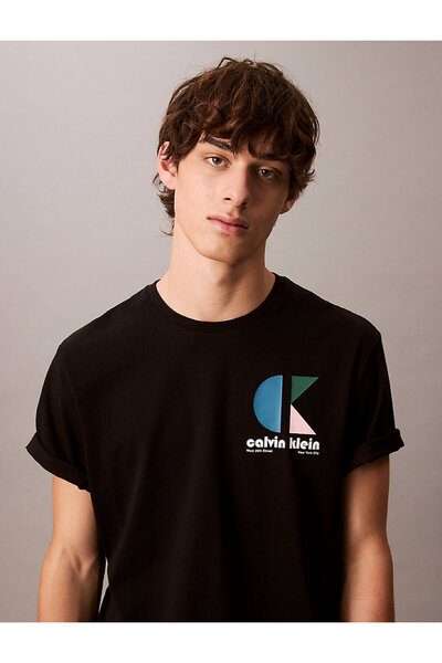 Calvin Klein Erkek Siyah Grafikli Tişört