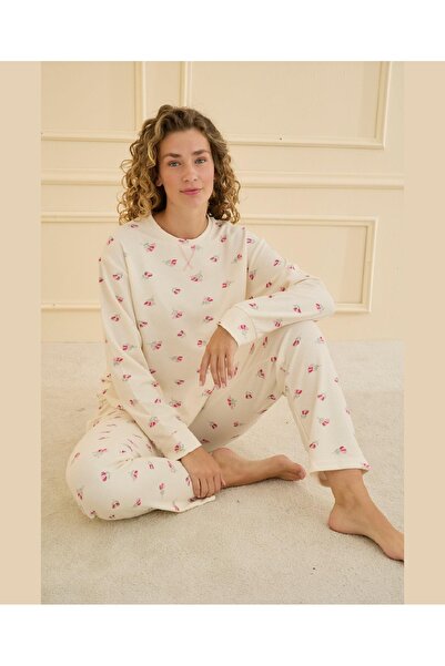 pijamaworld طقم بيجامة X KARYOKALI بأكمام وافل وحواف مطوية