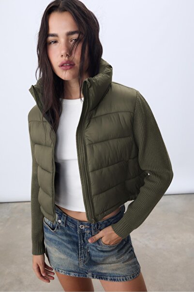 Stradivarius Kapüşonlu triko kollu mont