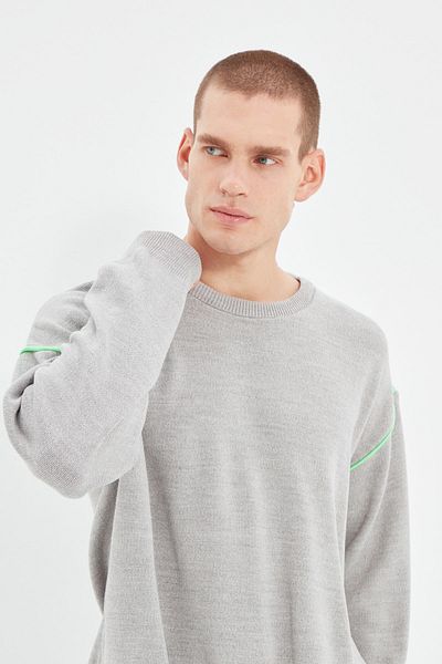Trendyol Collection Grauer Oversize-Strickpullover für Herren – Rundhalsausschnitt – TMNAW22KZ0142
