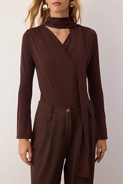 Kolekcia Trendyol Hnedý šál Detailne priliehavé/priľnavé elastické pletené body na zapínanie TWOAW26BD00007