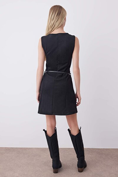 Trendyol Collection Black Straight Belted Short/Mini Knitted Dress Twoaw26El00201