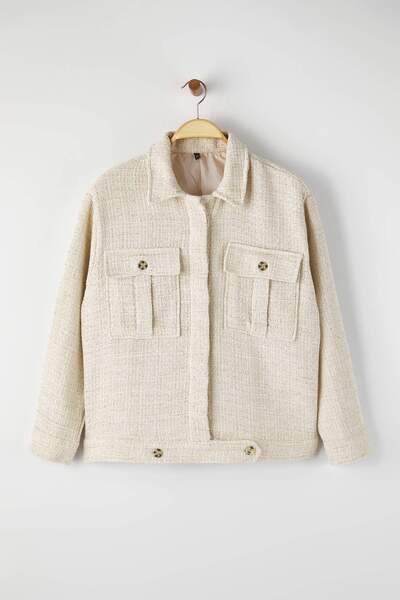 Trendyol Curve Ecru Plus Size Glitter Tweed Woven Jacket Tbbaw26Ag00016