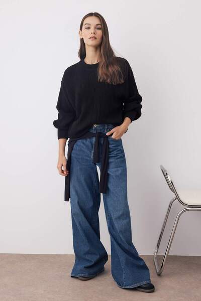 Trendyol Collection Pulover negru de tricotaj de bază Wide Fit TWOAW23KZ01448