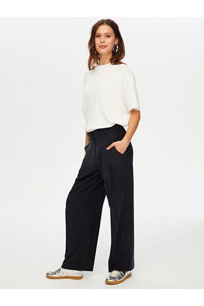 Faik Sönmez Wide Leg Fit Tensile Pants with Closed Front Battery Detail W26Pnt002