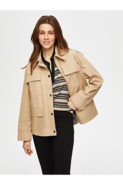 Faik Sönmez Kare Astarlı Cep Detaylı Kısa Trençkot 002