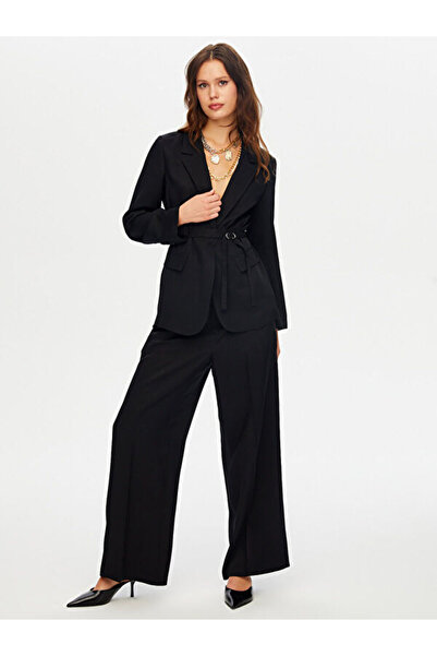 Faik Sönmez Beli Kemet Detaylı Yarım Astarlı Tenselli Ceket W26CKT006