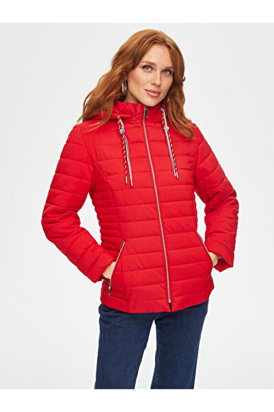 Faik Sönmez İçi Slogan Baskı Detaylı Renkli Kordonlu Kapitone Mont 69436