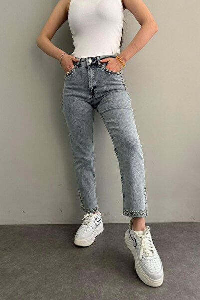 lizge giyim CEPLERİ VE PAÇALARI TAŞLI MOM FİT KOT PANTOLON
