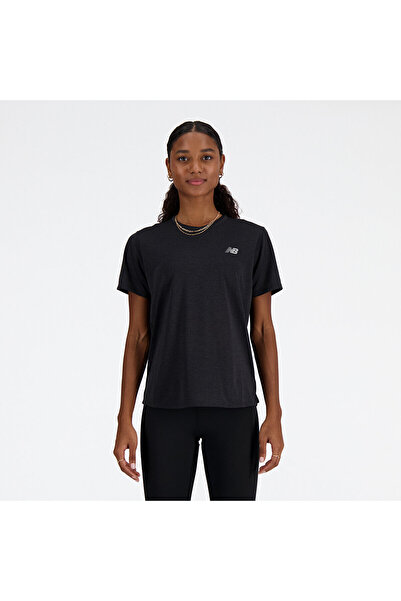 New Balance WT41253 Siyah Kadın Tişört