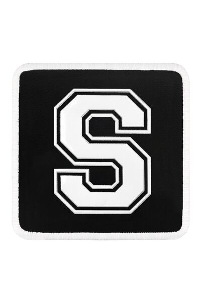 BlackBörk S Harf logolu