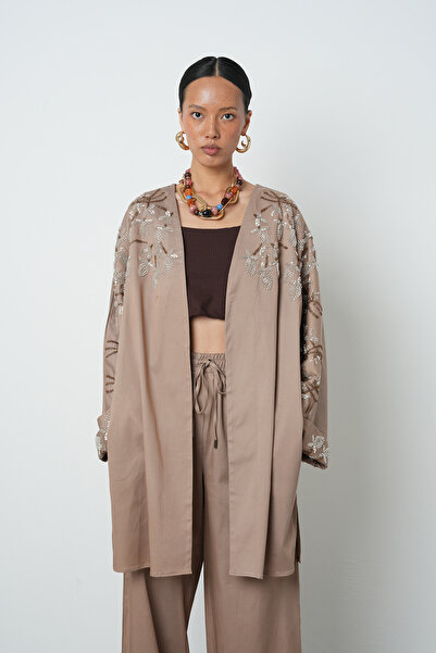 Orfeo Negro Γυναικείο μακρύ κιμονό μεγάλου μεγέθους με χάντρες στο γιακά και τις μανίκια