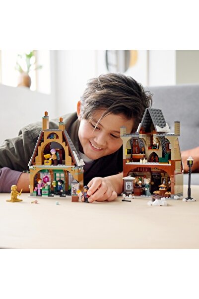 LEGO Harry Potter 76388 Hogsmeade Village Visit