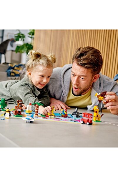 LEGO جولة عالمية كلاسيكية 11015 - مجموعة ألعاب مع ألعاب حيوانات (950 قطعة)