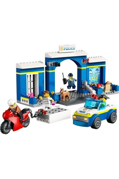 LEGO City Police Station Tracking 60370 Toy Construction Set for Children Ages 4 and Up (172 PIECES)