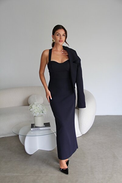 Julidress طقم تصميم فاخر مكون من فستان بحمالات باللون الأزرق الداكن وسترة قصيرة