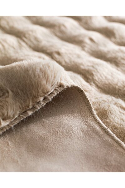 Madame Coco Darcio Post - Beige - 120x180 cm