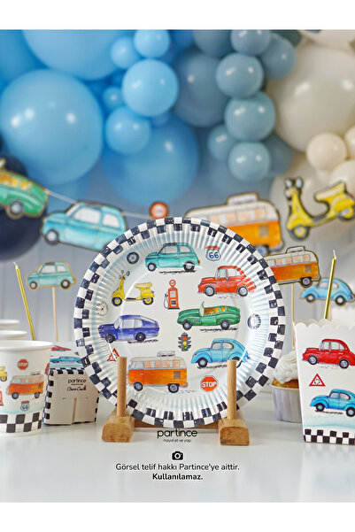 partince 8 Kişilik Klasik Araba Kullan At Karton Tabak Bardak Çatal Kaşık Bıçak Araba Parti Seti