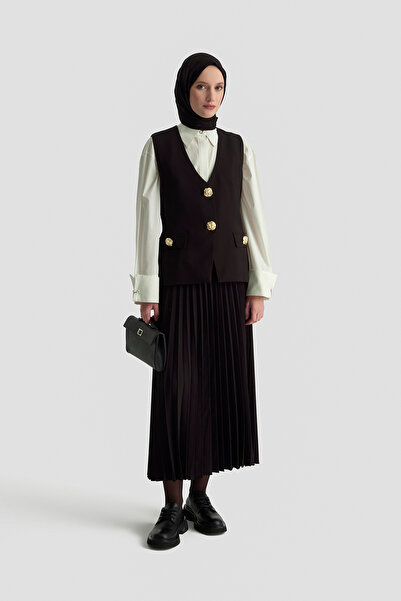 Armine Stylish Suit with Large Gold Buttons and Pleated Skirt for Autumn-Winter