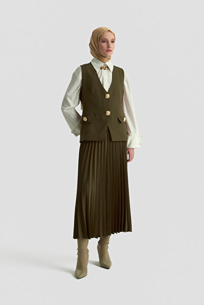Armine Stylish Suit with Large Gold Buttons and Pleated Skirt for Autumn-Winter