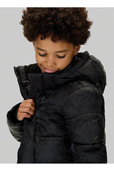 Calvin Klein Siyah Erkek Çocuk Şişme Mont IB0IB02570BEH