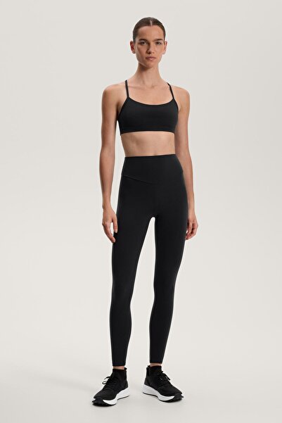 Oysho Comfortlux Sports Bra with Cups Light Support