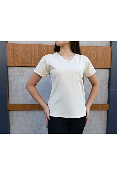 siyalife Γυναικείο κρεμ μπλουζάκι με λεπτομέρεια τσέπης σε σχήμα V
