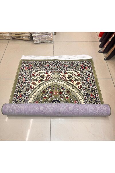 Generic Rawdah-shaped prayer rug