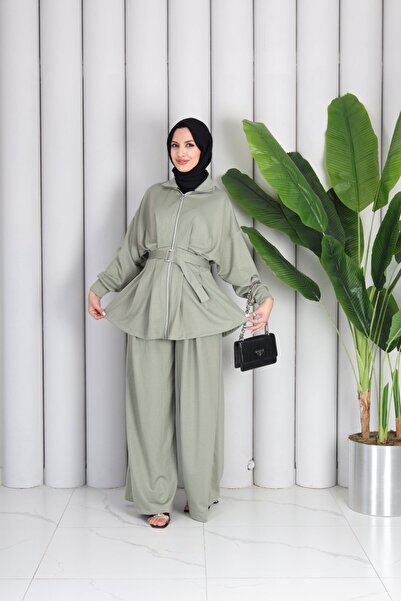 ZARERA Άνετο υφασμάτινο σετ με λεπτομέρεια στην ζώνη και λεπτομέρεια στην πλάτη