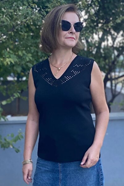 Mia Butik Women's Lina Black Mercerized Sleeveless Blouse